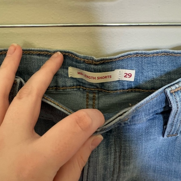 Levi’s Women's Denim Shorts - Picture 3 of 4